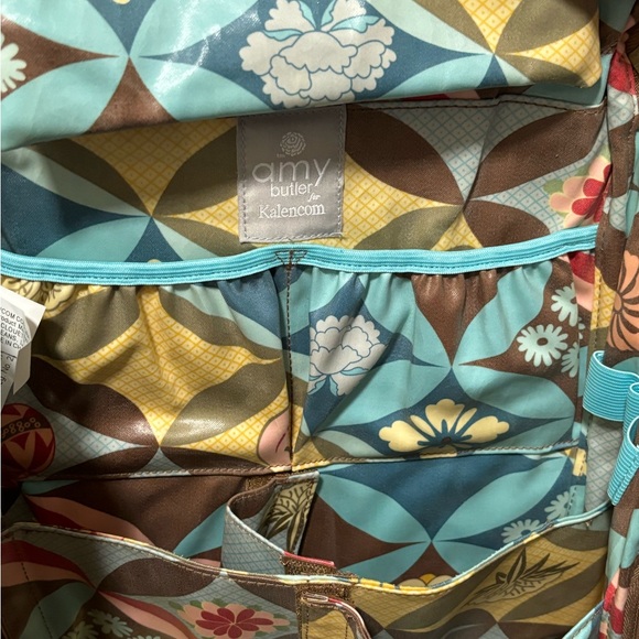 NWOT Multi-functional vinyl travel organizer by AMY BUTLER - Picture 7 of 13